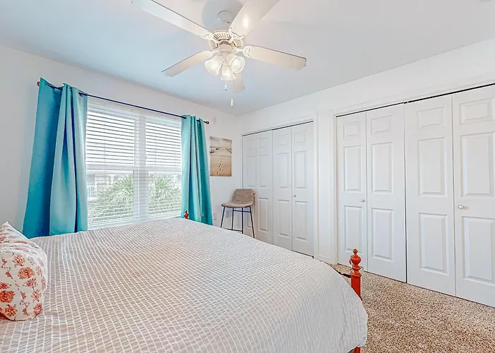 Sunlit Two-story With Pool Walk One Block To The *